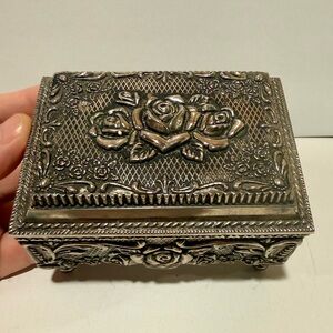 Vintage Victorian Metal Casket Jewelry Trinket box Roses Low Relief 4.5”x3.5”